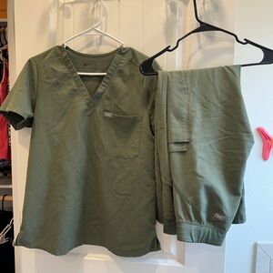 Figs Olive Green Scrub Set